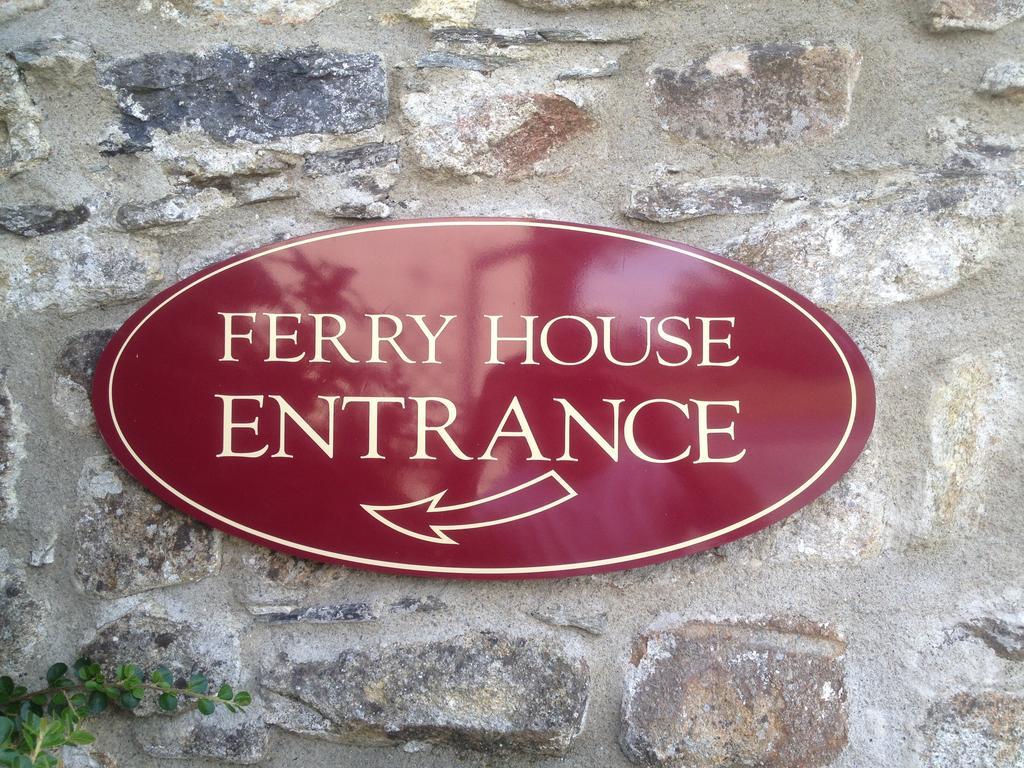 Ferry House Holidays New Ross Eksteriør bilde